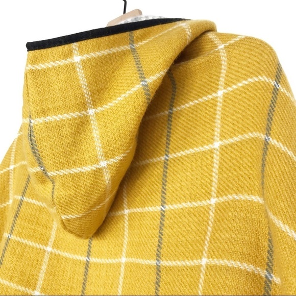 TROUVÉ Reversible Hooded Plaid Cape Shawl - Picture 4 of 11